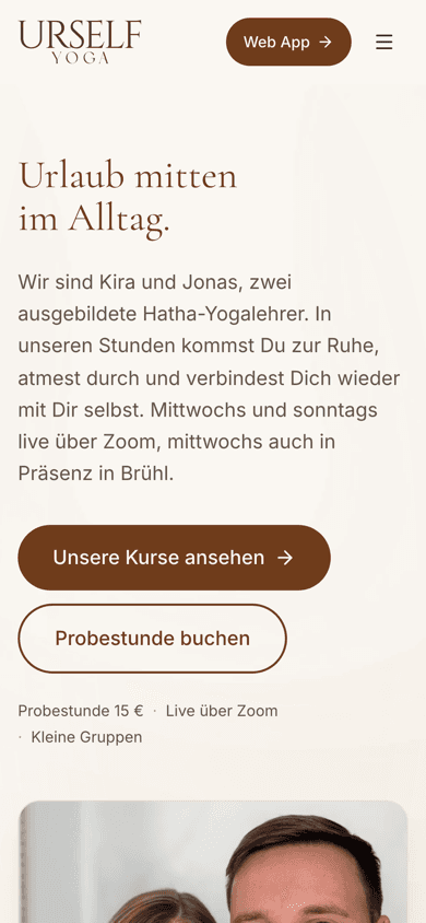 Website URSELF Yoga, Mobile-Ansicht
